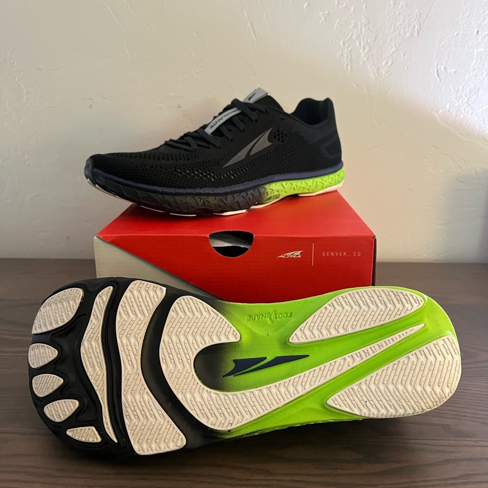 Altra Men’s Escalante Racer Size 9.5